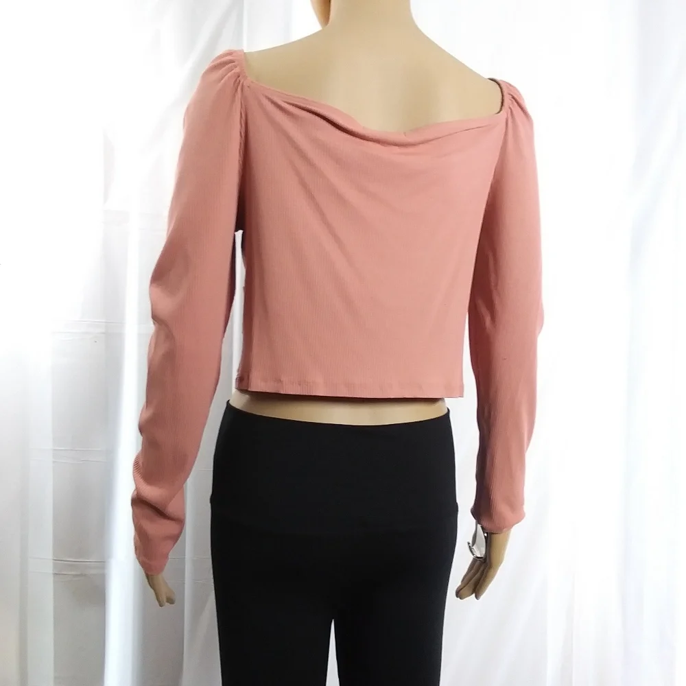 TOPSHOP Lightweight Ribbed Salmon Knit Square Neckline Long Sleeved Crop Top NWT